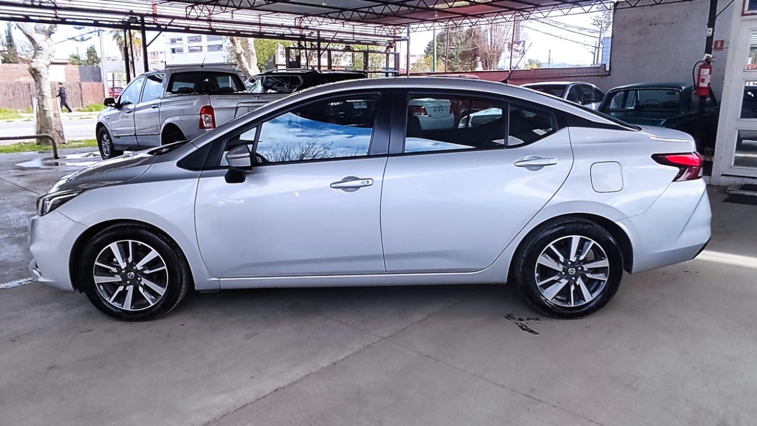 Nissan Versa — foto 16 de 40