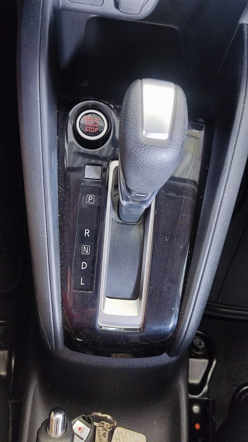 Nissan Versa — foto 24 de 40